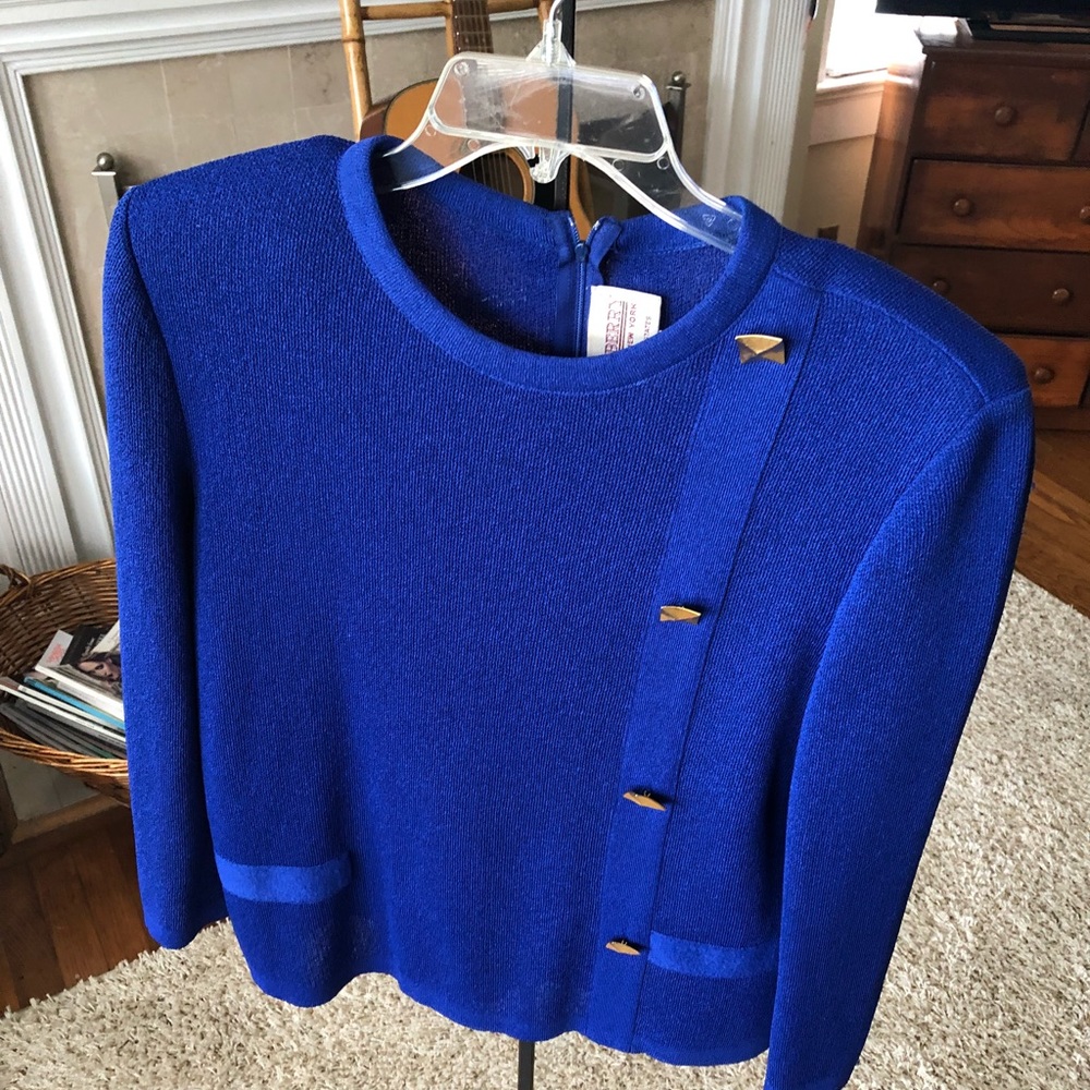 Knit top